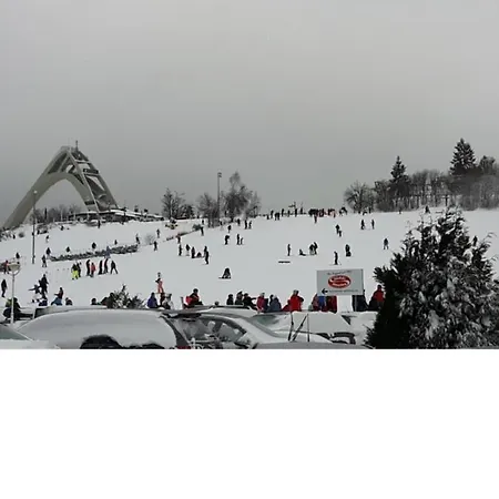 Szálloda - Feldstrasse 48-k *